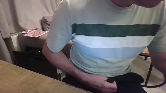 Michealtje85 online show from 12/18/25, 08:48