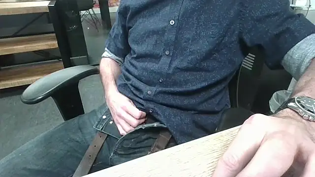 Michealtje85 online show from 01/14/26, 04:12