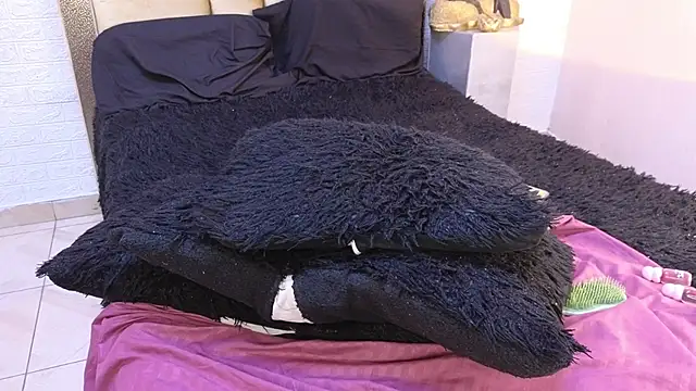 Snapshot of ximenawilliamss chatting on 12/20/25, 12:07 ximenawilliamss online show from 12/20/25, 12:07