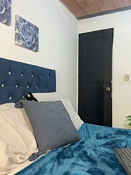 Snapshot of antonelaswete02 chatting on 01/31/25, 11:56 antonelaswete02 online show from 01/31/25, 11:56