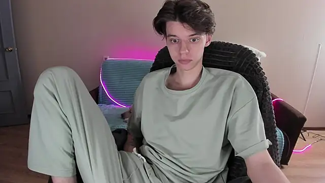 Liam sexy1 online show from 12/26/24, 12:59