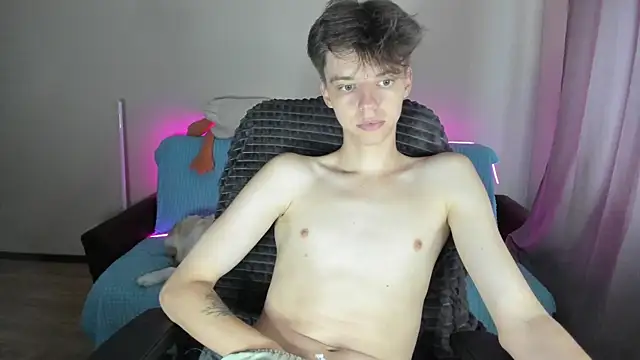 Liam sexy1 online show from 09/20/25, 06:58