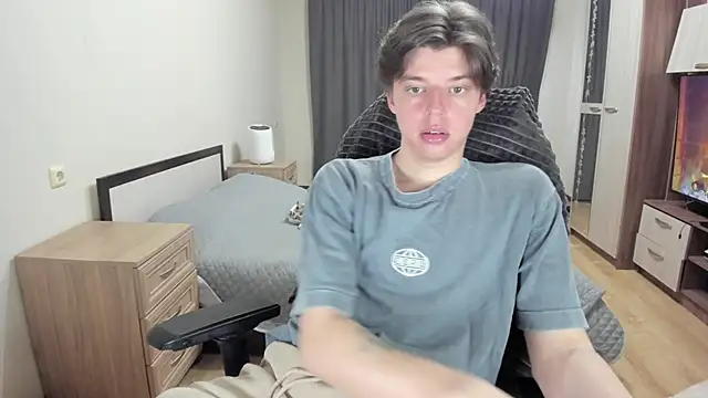 Liam sexy1 online show from 04/03/26, 01:31