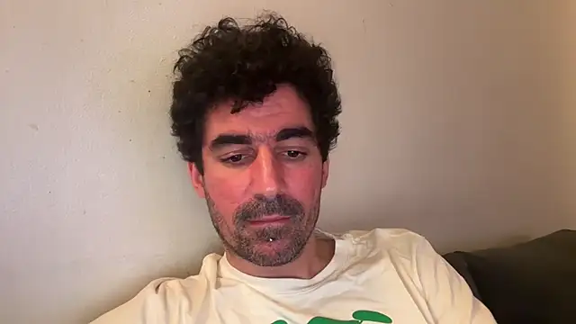 Snapshot of paquete1984 chatting on 08/02/26, 01:59 paquete1984 online show from 08/02/26, 01:59