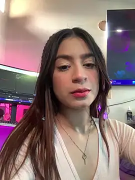 Snapshot of samantha_evans2 chatting on 01/06/25, 09:22 samantha evans2 online show from 01/06/25, 09:22