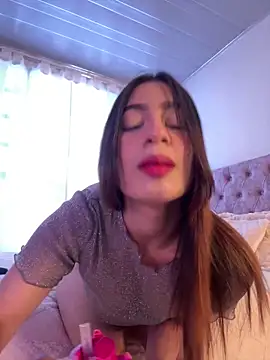 Snapshot of samantha_evans2 chatting on 02/17/25, 09:19 samantha evans2 online show from 02/17/25, 09:19