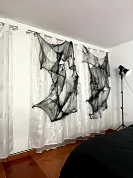 Snapshot of samantha_evans2 chatting on 11/04/25, 01:27 samantha evans2 online show from 11/04/25, 01:27