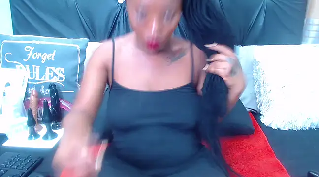 Snapshot of spicydiver38 chatting on 01/28/25, 12:11 spicydiver38 online show from 01/28/25, 12:11