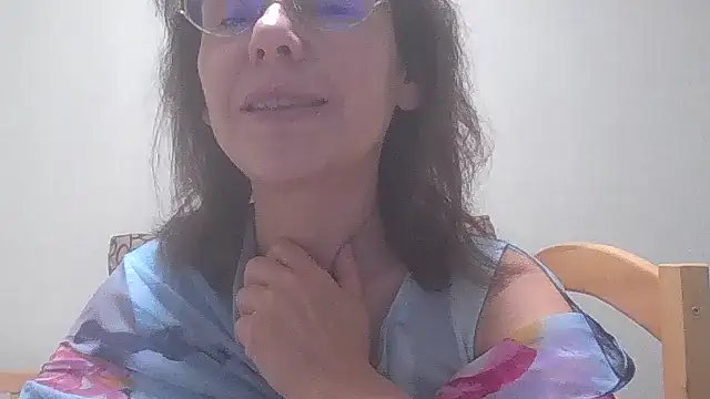 HollyJewel online show from 12/12/24, 04:21