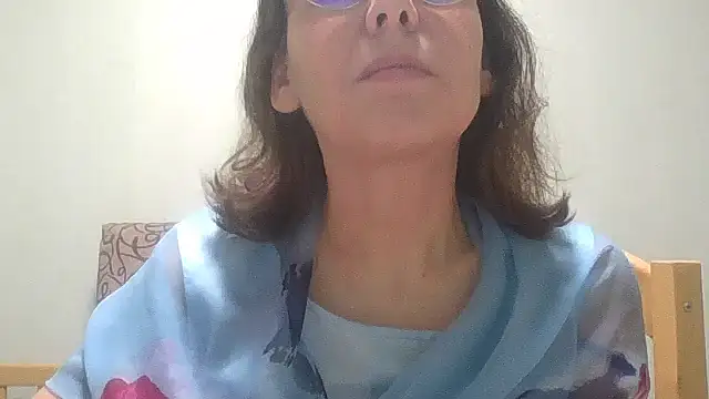 HollyJewel online show from 11/24/25, 02:50