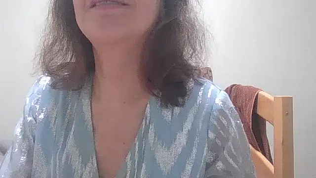 HollyJewel online show from 03/18/26, 05:27