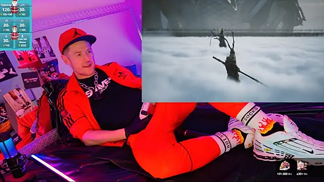 Snapshot of Fuc71 chatting on 12/22/24, 03:33 Fuc71 online show from 12/22/24, 03:33