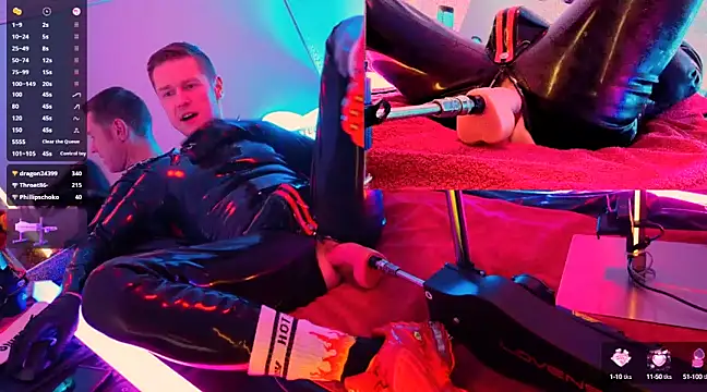 Snapshot of Fuc71 chatting on 02/14/25, 07:12 Fuc71 online show from 02/14/25, 07:12