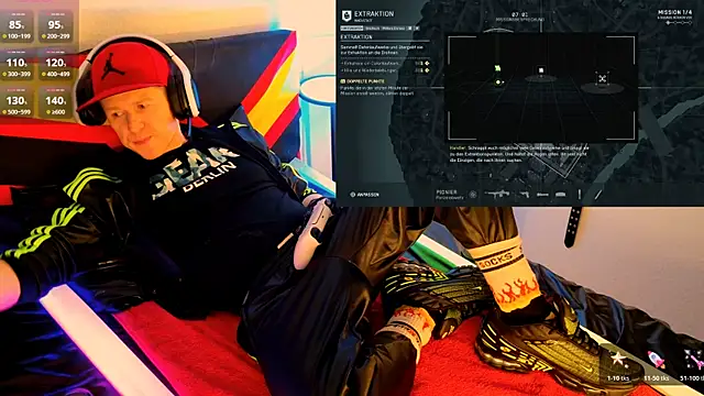 Snapshot of Fuc71 chatting on 10/29/25, 05:36 Fuc71 online show from 10/29/25, 05:36