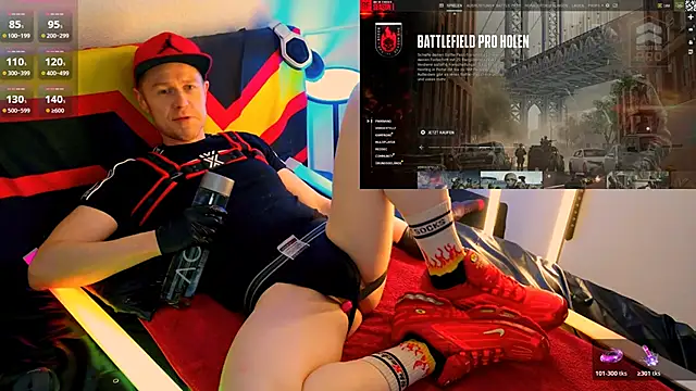 Snapshot of Fuc71 chatting on 10/30/25, 05:57 Fuc71 online show from 10/30/25, 05:57