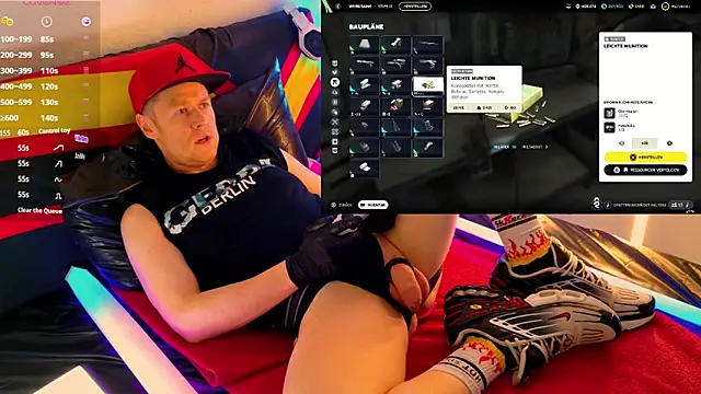 Snapshot of Fuc71 chatting on 03/30/26, 05:25 Fuc71 online show from 03/30/26, 05:25