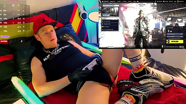 Snapshot of Fuc71 chatting on 04/11/26, 05:50 Fuc71 online show from 04/11/26, 05:50