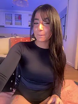 Snapshot of ZoeZayd chatting on 04/12/26, 06:13 ZoeZayd online show from 04/12/26, 06:13