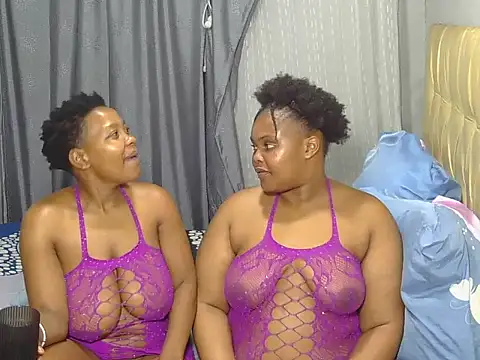 Snapshot of Xxxsluts chatting on 07/20/26, 10:34 Xxxsluts online show from 07/20/26, 10:34