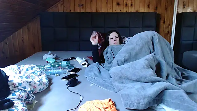 BoeseMoni1998 online show from 02/23/25, 11:44