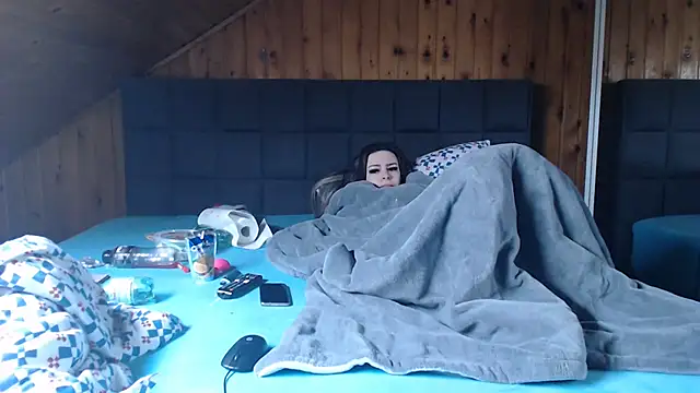 BoeseMoni1998 online show from 03/14/25, 08:21