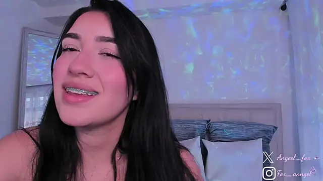 angeel fox online show from 12/05/24, 09:50