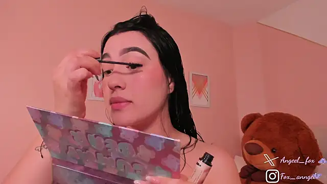 angeel fox online show from 10/28/25, 03:43