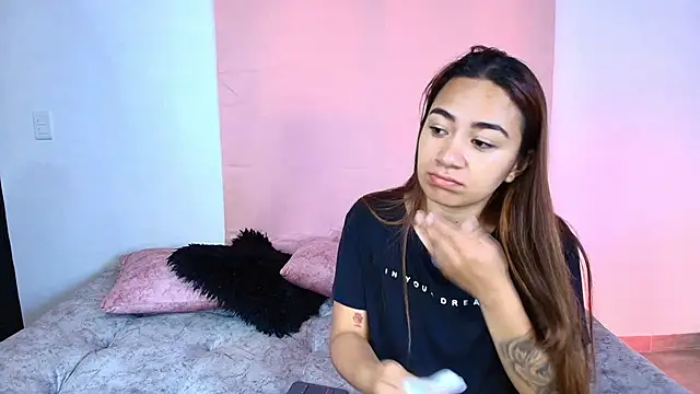 Jules n Gia online show from 11/02/25, 02:19