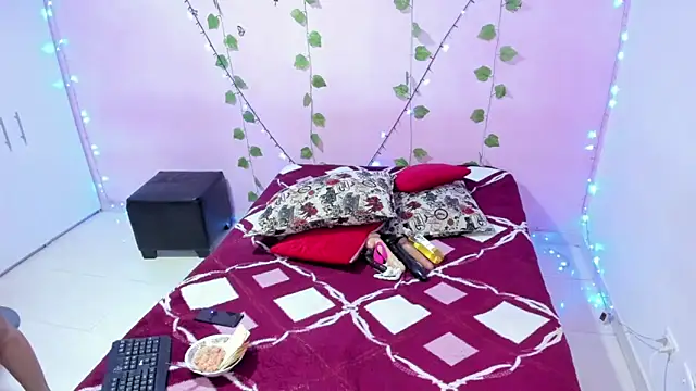 ambersmitx online show from 01/09/25, 11:45