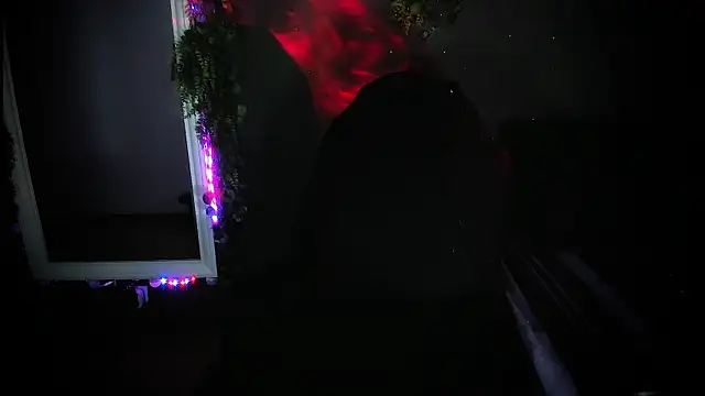 Snapshot of newjeff chatting on 03/25/26, 12:16 newjeff online show from 03/25/26, 12:16