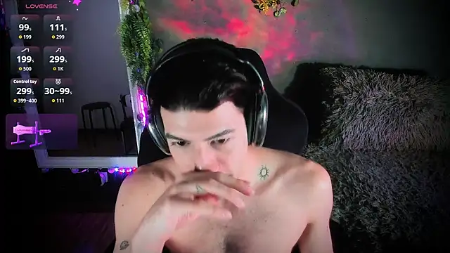 Snapshot of newjeff chatting on 04/05/26, 09:45 newjeff online show from 04/05/26, 09:45