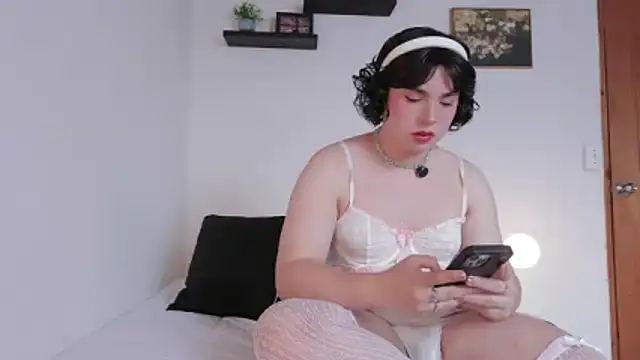 Snapshot of meloddysky chatting on 03/24/26, 03:39 meloddysky online show from 03/24/26, 03:39