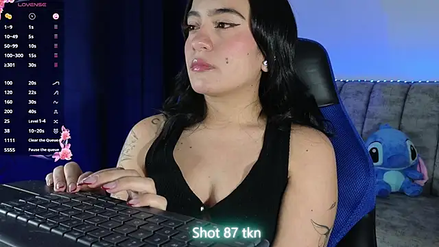 Snapshot of ZaraDames_ chatting on 07/17/26, 06:09 ZaraDames online show from 07/17/26, 06:09