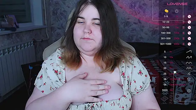 Estelle Hicks online show from 11/22/25, 06:18