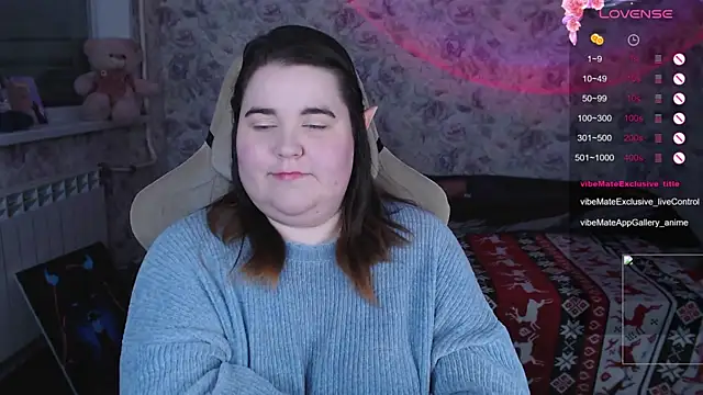 Snapshot of Estelle_Hicks chatting on 12/19/25, 06:26 Estelle Hicks online show from 12/19/25, 06:26