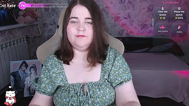 Estelle Hicks online show from 06/06/26, 06:56