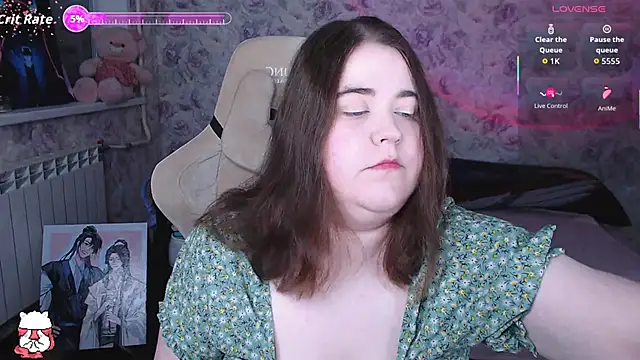 Estelle Hicks online show from 06/13/26, 07:12