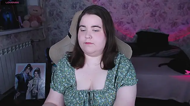 Estelle Hicks online show from 07/09/26, 07:07