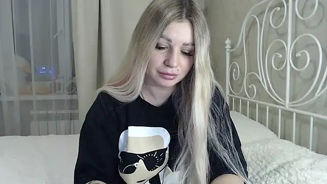 Snapshot of ShyEvaa chatting on 01/24/25, 02:08 ShyEvaa online show from 01/24/25, 02:08