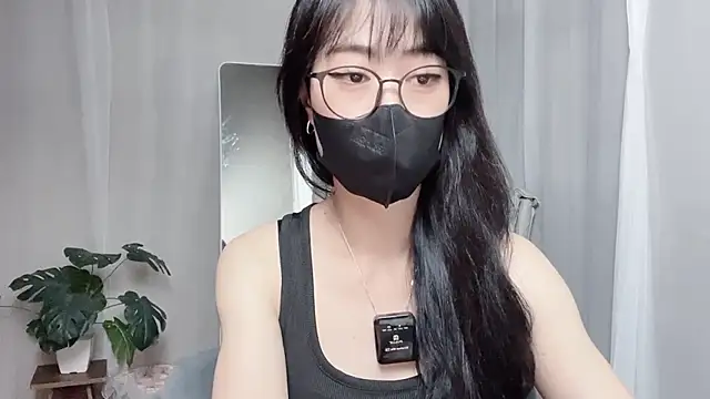  minji bae online show from 09/28/25, 05:51