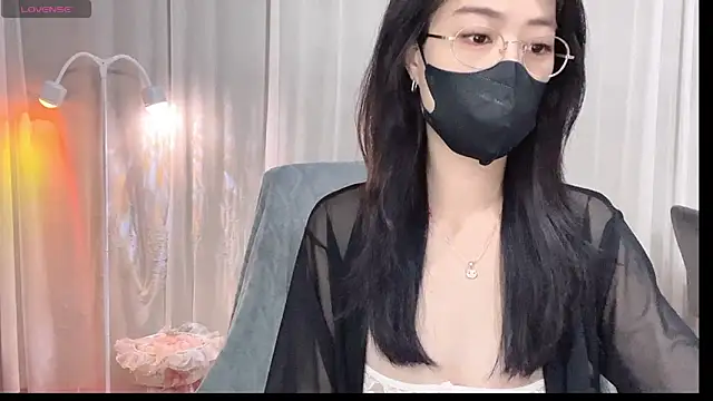  minji bae online show from 03/04/26, 04:57