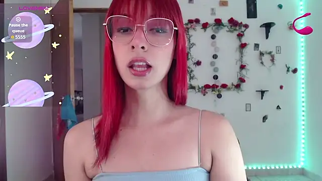 Snapshot of _GalyaX_ chatting on 11/28/25, 05:59 GalyaX online show from 11/28/25, 05:59