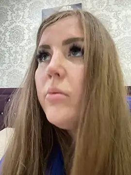 MargaretRoyal online show from 10/31/25, 10:16