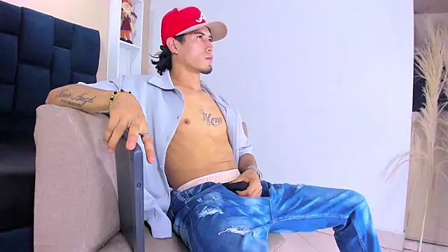 Snapshot of Jhonn_Rhyss chatting on 11/30/25, 07:40 Jhonn Rhyss online show from 11/30/25, 07:40