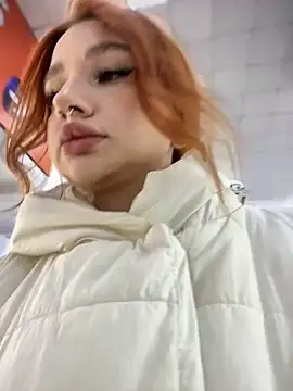 Snapshot of KarinHorny chatting on 12/13/24, 05:16 KarinHorny online show from 12/13/24, 05:16