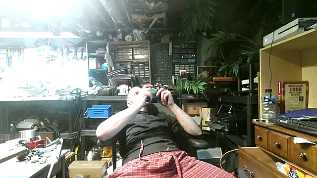 mrwinsalot88 online show from 11/02/25, 05:04