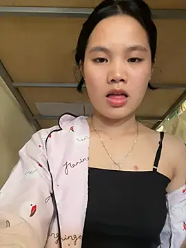 Snapshot of Be-MyMy chatting on 01/14/25, 06:24 Be-MyMy online show from 01/14/25, 06:24