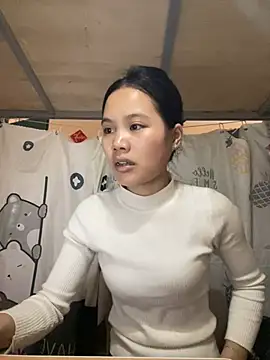 Snapshot of Be-MyMy chatting on 02/14/25, 03:54 Be-MyMy online show from 02/14/25, 03:54