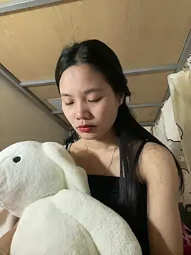 Snapshot of Be-MyMy chatting on 03/22/25, 02:05 Be-MyMy online show from 03/22/25, 02:05