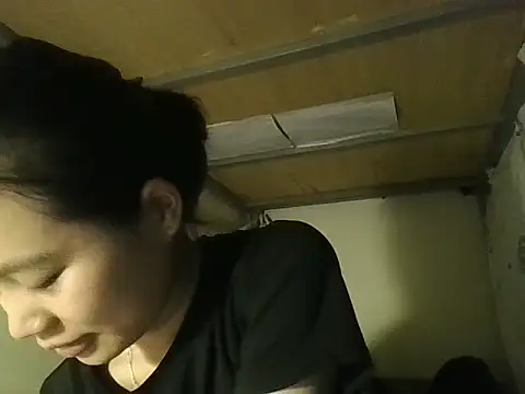 Snapshot of Be-MyMy chatting on 11/08/25, 05:07 Be-MyMy online show from 11/08/25, 05:07